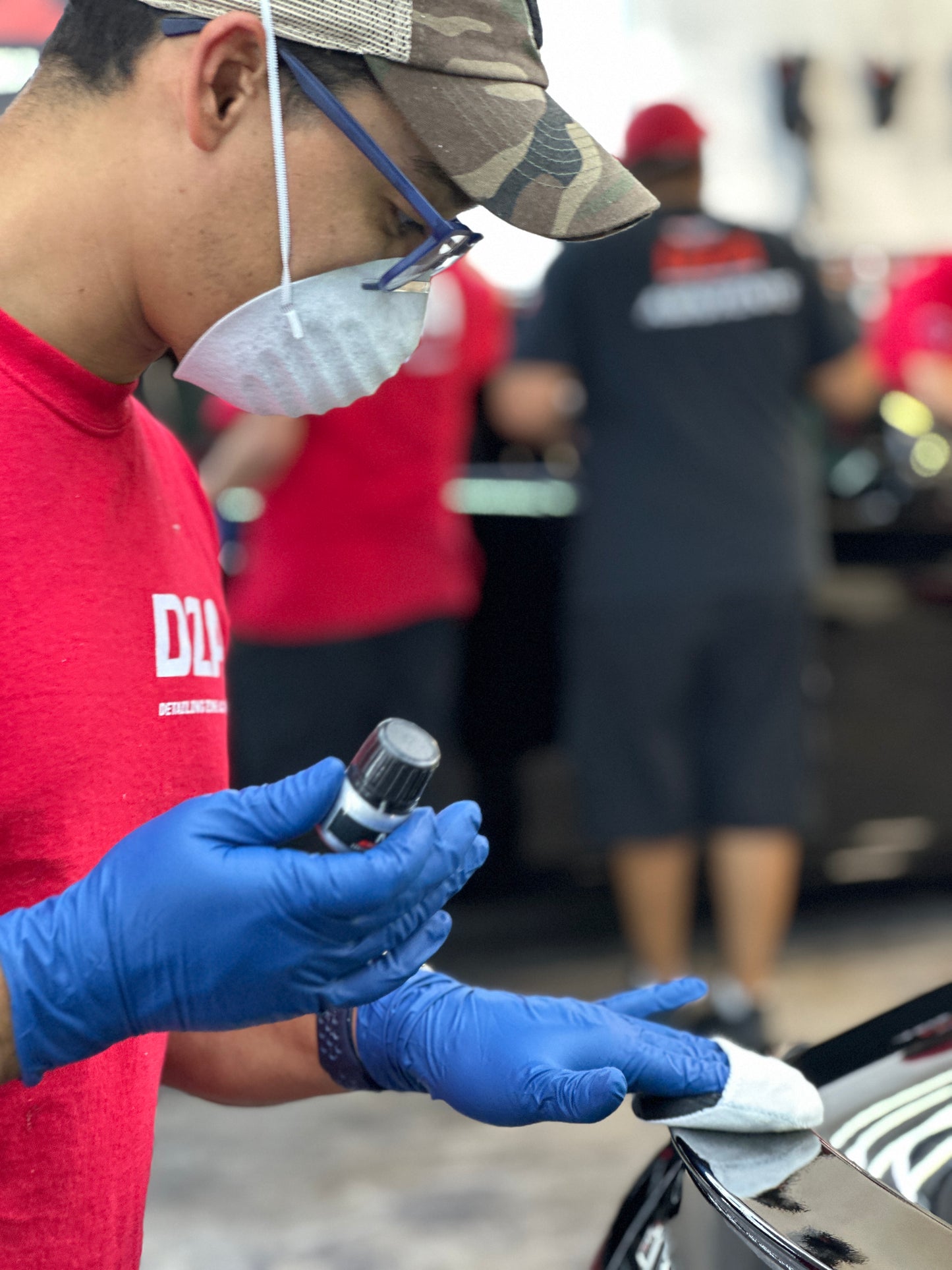 Lijado, corrección de pintura, reparación de desconchones de pintura y aplicación de cerámica. Capacitación profesional. 